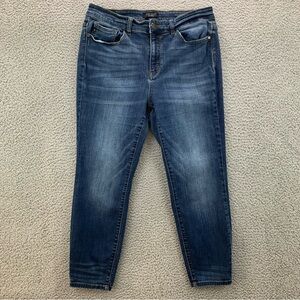 Judy Blue Women's Angie Straight Relaxed Fit Blue Jeans JB82102DK -  Size: 16W